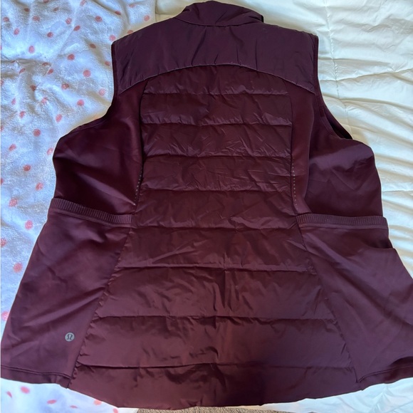 ❌SOLD❌ Lululemon down for it all vest - Picture 2 of 7